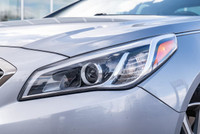 Premium LEATHER Interior - PANORAMIC Sunroof - NAVIGATION - TOUCHSCREEN Display - PREMIUM Audio - HE... (image 5)