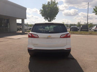 KBB.com 10 Best SUVs Under $30,000. Only 22,625 Miles! This Chevrolet Equinox boasts a Turbocharged... (image 4)