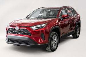 2024 Toyota RAV4 Hybrid XLE | AWD | TOIT OUVRANT | CAMERA | CARP