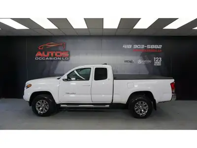 TOYOTA TACOMA SR5 4X4 2016 ACCESS CAB ÉDITION SR5 V6 3.5 LITRES 4X4 BOITE 6 PIED ** JAMAIS ACCIDENTÉ...
