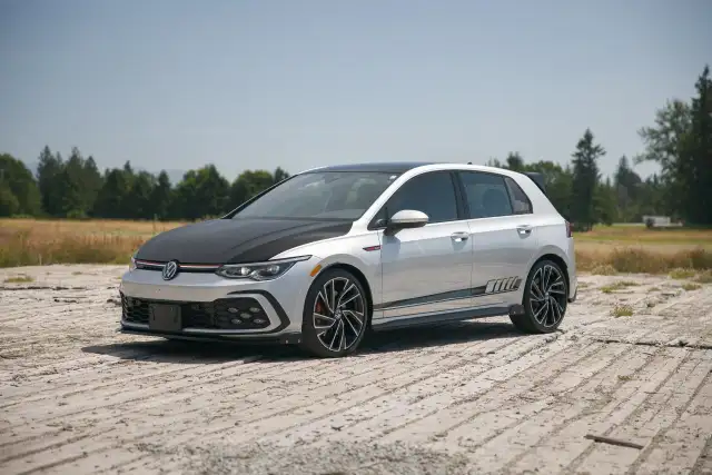 2022 Volkswagen Golf GTI in Cars & Trucks in Delta/Surrey/Langley - Image 6