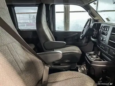 2021 GMC Savana Passenger LT | Rear View Camera | Cruise, View more