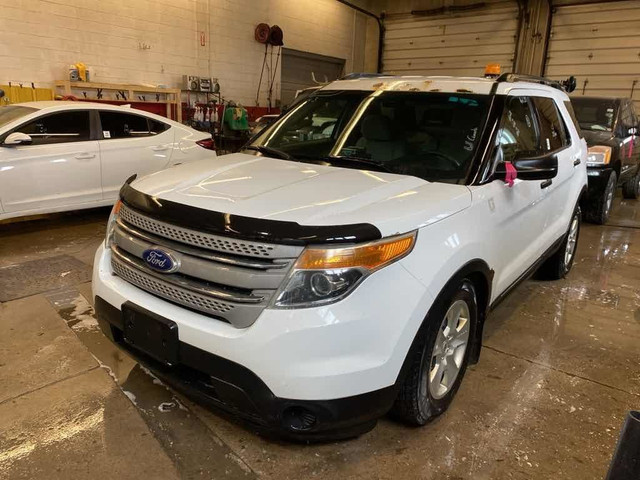  2013 Ford Explorer in Cars & Trucks in Barrie