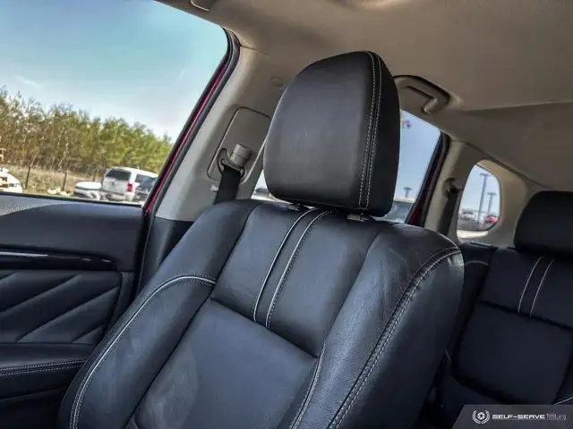 2018 Mitsubishi Outlander PHEV GT | LEATHER SEATS | SUNROOF in Cars & Trucks in Strathcona County - Image 26