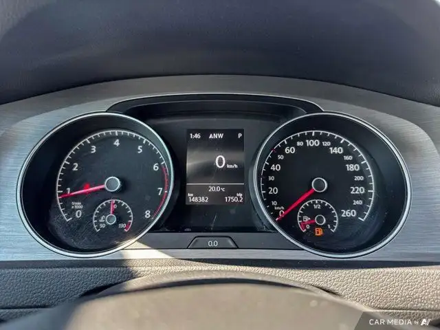 2017 Volkswagen Golf SportWagen Trendline | Connectivity dans Autos et camions dans Tricities/Pitt/Maple - Image 16