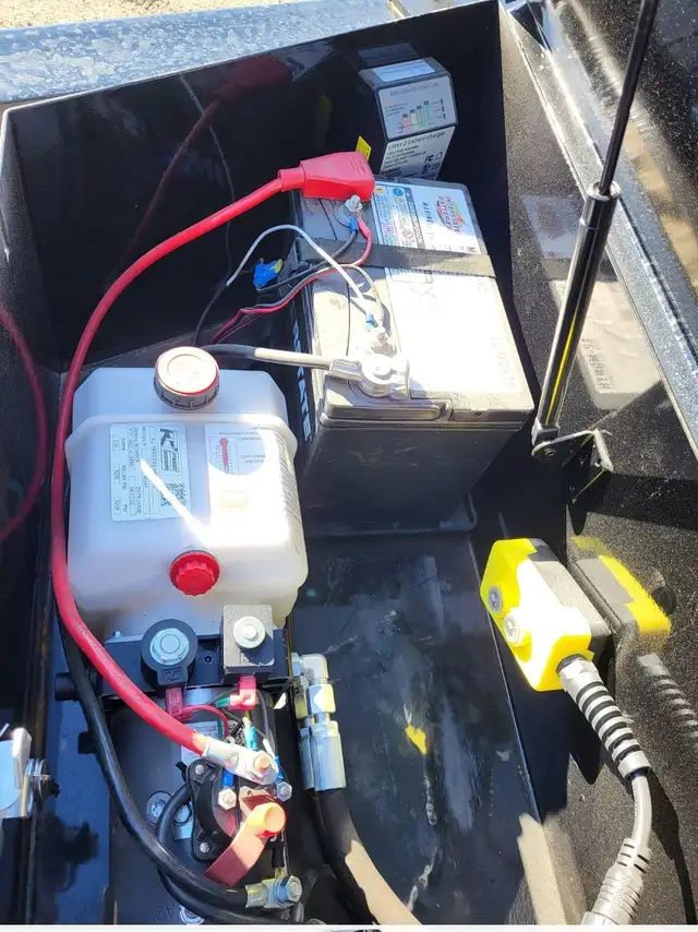 22ft Deck-over Tilt 16,000lb GVWR in Cargo & Utility Trailers in Fort St. John - Image 5