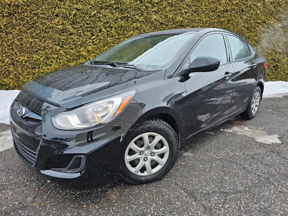 2012 Hyundai Accent GLS