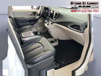 WE CAN GET YOU APPROVED ON THIS 2023 CHRYSLER PACIFICA TOURING L TODAY FEATURED OPTIONS -Rain sensin... (image 7)