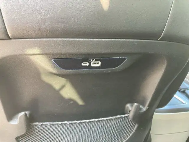 2023 Chrysler Pacifica Touring L in Cars & Trucks in Hamilton - Image 19