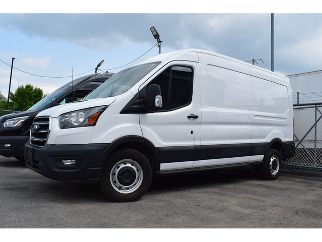2020 Ford Transit Cargo Van T-150 148WB MED ROOF ** Bluetooth ** in Cars & Trucks in Laval / North Shore