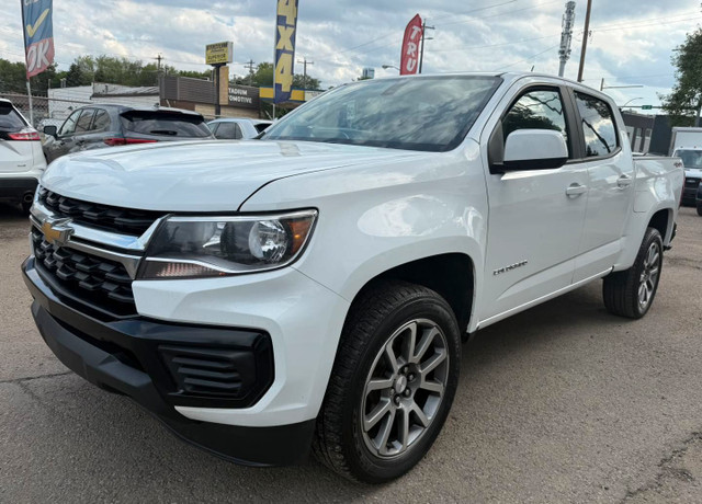 2021 CHEVROLET COLORADO CREW CAB 4X4 WE FINANCE  in Cars & Trucks in Edmonton - Image 2