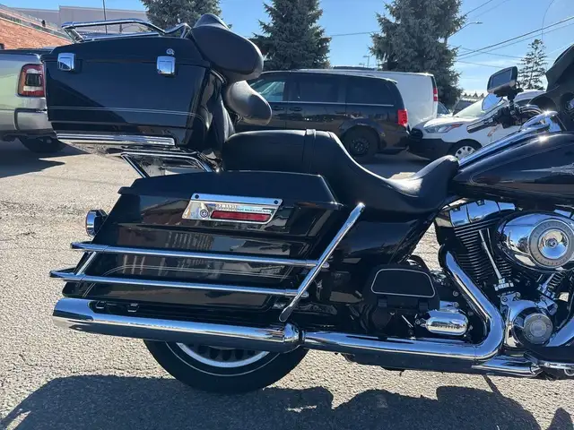 2011 Harley-Davidson Electra Glide Classic ~ ELECTRA GLIDE CLASS in Sport Touring in City of Toronto - Image 12