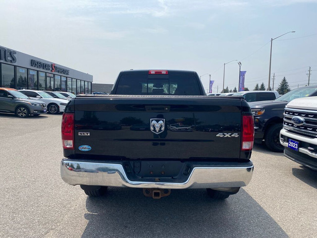 2016 Ram 1500 SLT Quad Cab 4x4 ~HEMI ~Backup Camera ~Bluetooth in Cars & Trucks in Barrie - Image 4