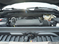 This sleek 2022 GMC Sierra 1500 SLT Crew Cab boasts a powerful 5.3L V8 engine and a luxurious Jet Bl... (image 7)