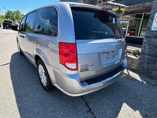 2020 DODGE GRAND CARAVAN SE in Cars & Trucks in Muskoka - Image 3