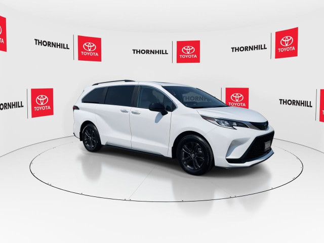 2024 Toyota Sienna XSE 7-Passenger NEW ALIGNMENT,FULL SERVICE... in Cars & Trucks in City of Toronto - Image 3