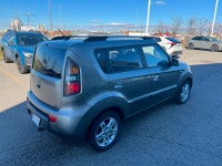 Engine: Moteur à 4 cylindres 2.0L/121CI L/100Km City: 8.6 L/100Km Hwy: 6.6 Safety Equipment Caméra a... (image 4)