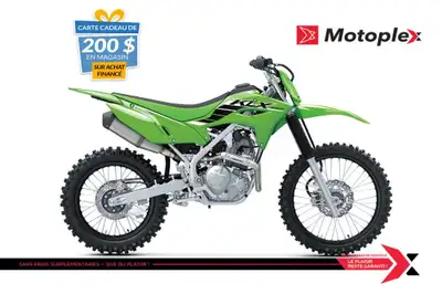 KLX230R Le plaisir grandeur nature de la moto tout-terrain KLX230R signifie qu'il est temps de sorti...