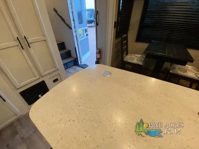 2021 Jayco Eagle 321RSTS in Travel Trailers & Campers in Truro - Image 24