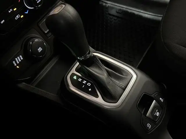 2023 Jeep Renegade North | Heated Seats in Cars & Trucks in Edmonton - Image 22