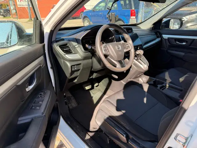 2019 Honda CR-V LX AWD in Cars & Trucks in Hamilton - Image 17
