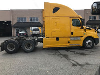 2020 FREIGHTLINER T12664ST TADC TRACTOR; MANAGERS SPECIAL; Heavy Duty Trucks - Conventional Truck w/... (image 7)