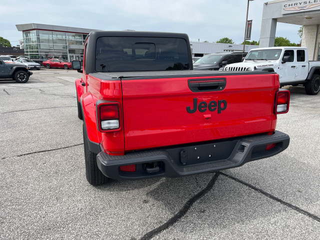 2023 Jeep Gladiator Sport S in Cars & Trucks in Sarnia - Image 3