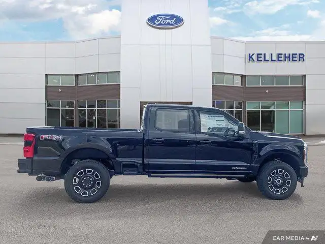 2025 Ford Super Duty F-250 SRW Platinum dans Autos et camions dans Brandon - Image 7