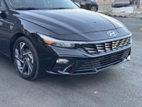 This ONE OWNER ACCIDENT FREE LOW KM Hyundai Elantra LUXURY comes fully loaded with a reliable and re... (image 3)