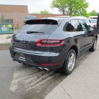 Check out this sleek /ONE OWNER 30 DEALER SERVICES AT PFAFF PORSCHE /2017 Porsche Macan S! With its... (image 7)