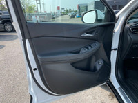 1 OWNER | ACCIDENT FREE | WIRELESS APPLE CARPLAY/ANDROID AUTO | REMOTE START | XM RADIO | LANE KEEP... (image 8)