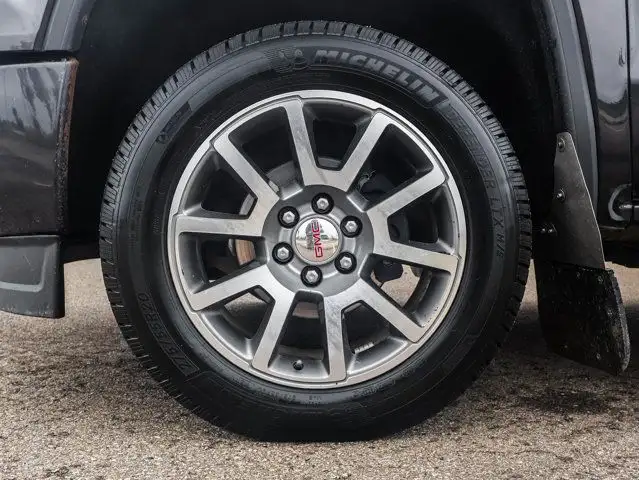2015 GMC Sierra 1500 Denali 6.2L dans Autos et camions dans Comté de Strathcona - Image 13