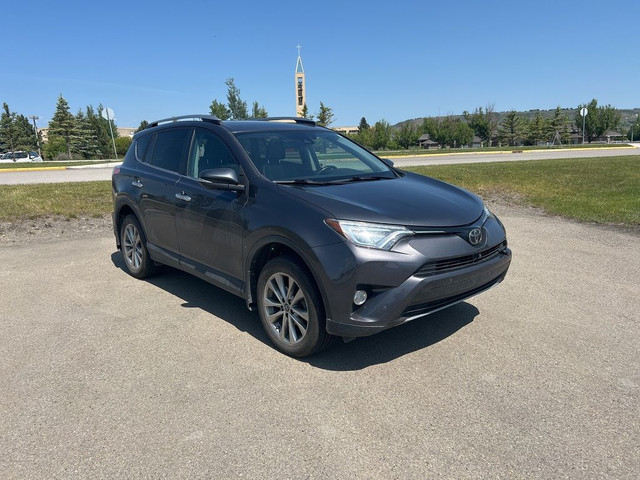 2017 Toyota RAV4 Limited in Cars & Trucks in Calgary