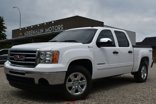 2012 GMC Sierra 1500 ***RARE HYBRID, ONLY HAS 61,000KM*** in Cars & Trucks in Calgary