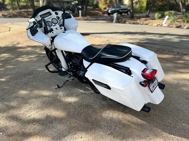 2000 HARLEY-DAVIDSON FLTR/FLTRI ROAD GLIDE 1500CC-WHITE! in Street, Cruisers & Choppers in Dartmouth - Image 5