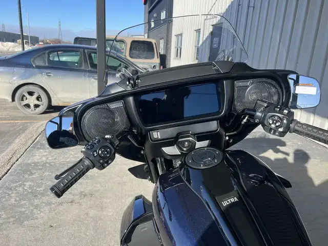 2025 Harley-Davidson FLHXU - Street Glide Ultra in Sport Touring in Winnipeg - Image 9