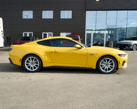 This Ford Mustang has a powerful Premium Unleaded V-8 5.0 L/302 engine powering this Automatic trans... (image 5)