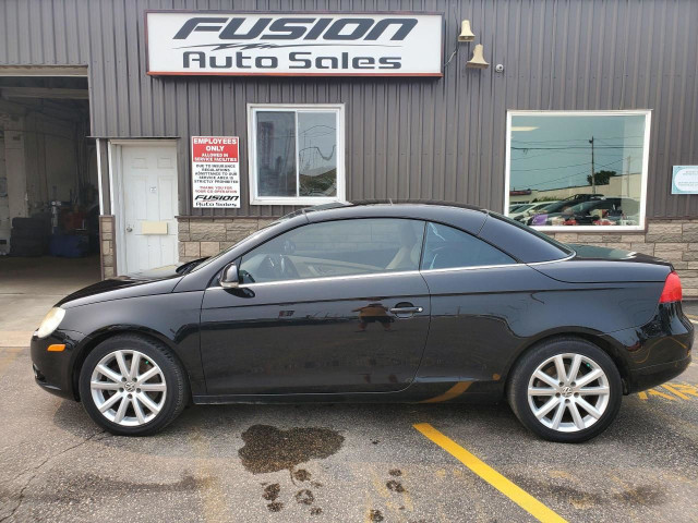  2008 Volkswagen Eos CONV-LEATHER-HARD TOP CONV WITH SUNROOF in Cars & Trucks in Leamington - Image 3