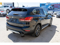 CLEAN CARFAX, LOW KILOMETRES! - Leather - Sunroof - Navigation - Heated Seats - Push Button Start -... (image 9)