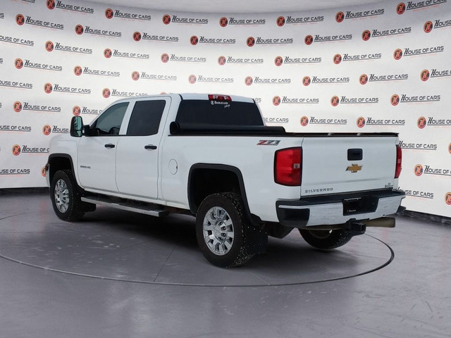 2015 Chevrolet SILVERADO 2500HD DURAMAX 4WD Crew Cab 153.7 LT in Cars & Trucks in Lethbridge - Image 4