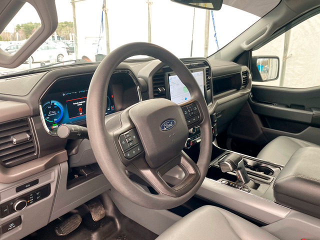 2024 Ford F-150 Lightning PRO CREW 4X4 STD RANGE *NAV* CUIR GR R in Cars & Trucks in Laurentides - Image 4
