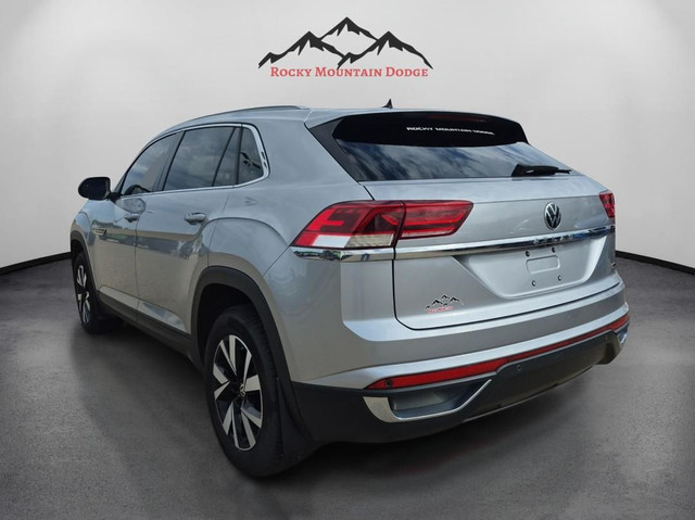 WELL MAINTAINED 2020 VOLKSWAGEN ATLAS CROSS SPORT COMFORTLINE in Cars & Trucks in Red Deer - Image 3