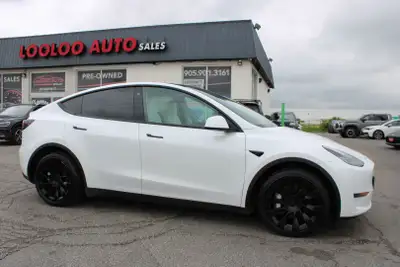 ACCIDENT FREE DON'T PAY EXTRA FOR SAFETY CERTIFICATION Revolutionize Your Drive: 2021 Tesla Model Y...