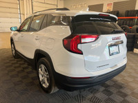 2022 GMC TERRAIN SLE 1.5L 9 SPEED FEATURES APPLE CAR PLAY ANDRIOD AUTO HTD SEATS BACK UP CAMERA BLUE... (image 6)