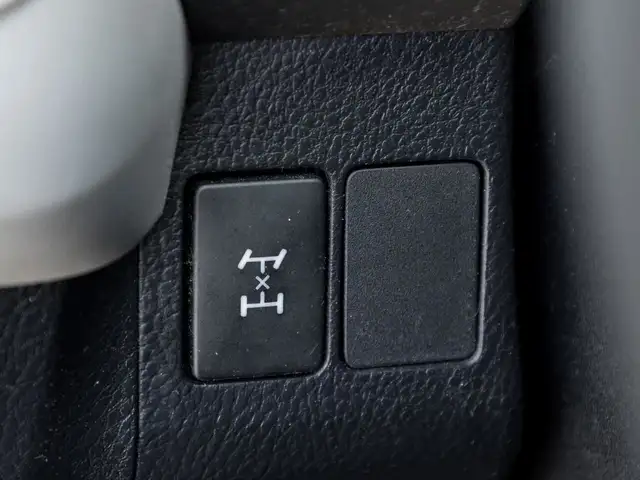 2013 Toyota RAV4 LE NEW PRICE! dans Autos et camions dans Région de Mississauga/Peel - Image 16