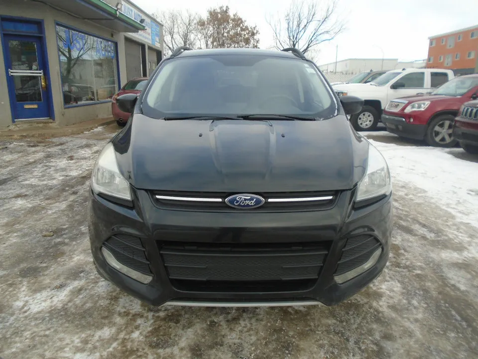 2014 Ford Escape 4WD 4dr SE - FINANCING AVAILABLE -