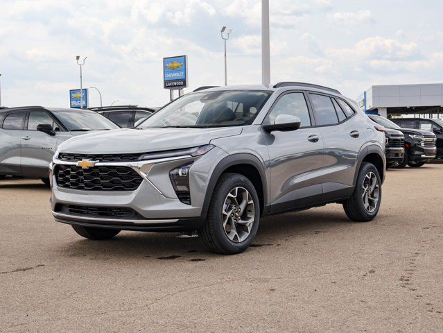 2025 Chevrolet Trax LT in Cars & Trucks in Edmonton - Image 4