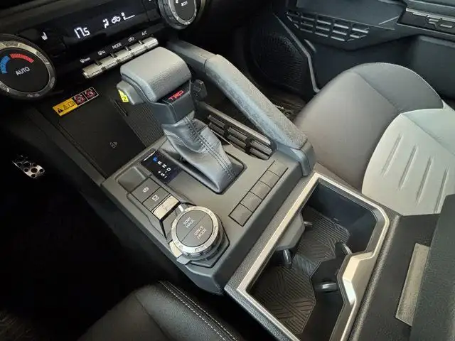 2025 Toyota Tacoma Sport | 6ft Truck Bed | Wireless Charging dans Autos et camions dans Ville d’Edmonton - Image 24