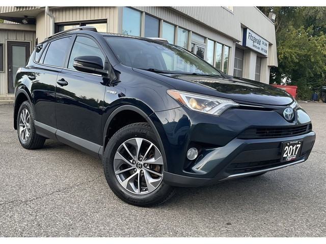 2017 Toyota RAV4 Hybrid XLE - ALLOYS! BACK-UP CAM! BSM! SUNROOF! in Cars & Trucks in Kitchener / Waterloo