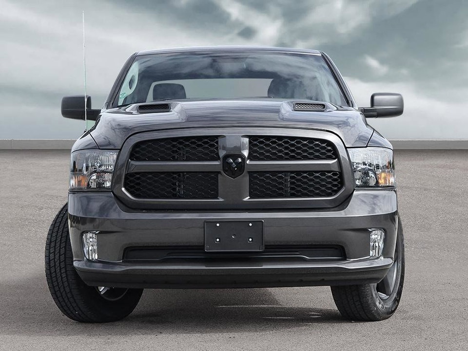 2022 Ram 1500 Classic NIGHT EDITION